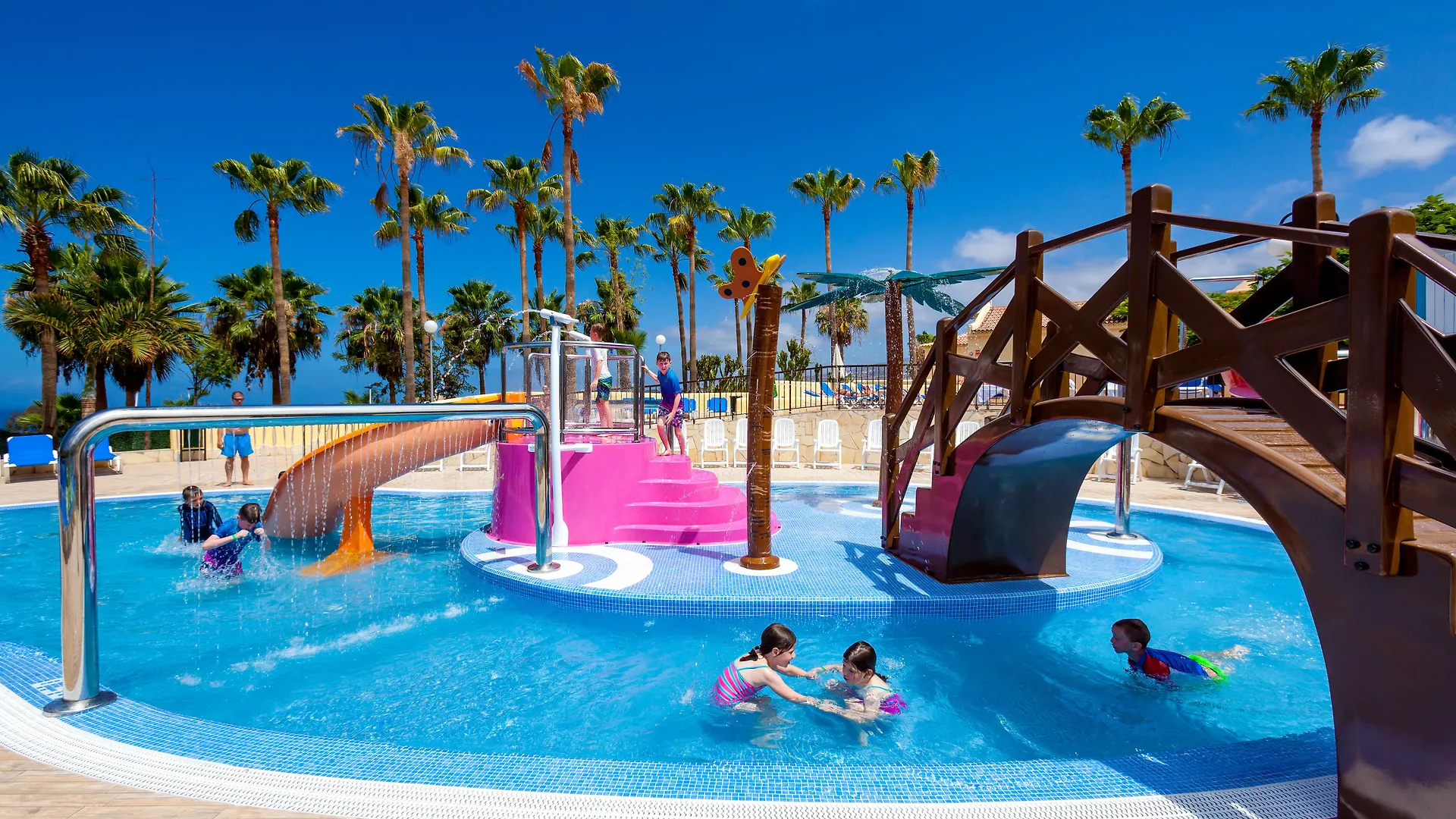 Tagoro Family & Fun Costa Adeje Hotel